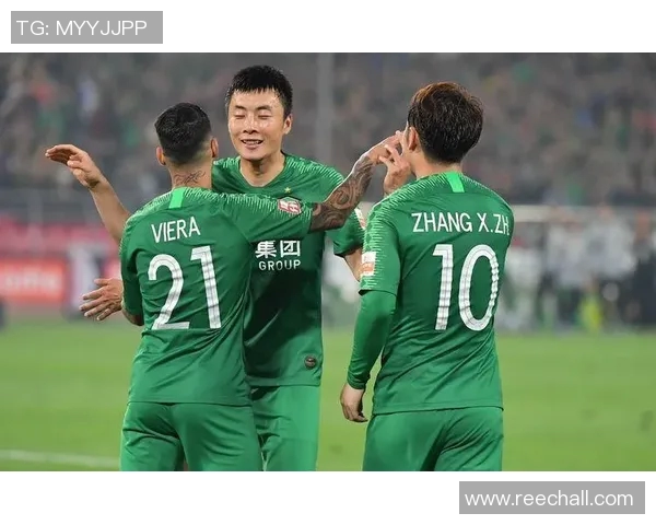 专访李磊:深入探讨排球运动背后的成功秘诀与成长之路 专访李磊:深入探讨排球运动背后的成功秘诀与成长之路