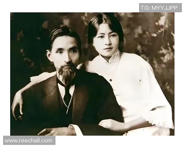 中国足球明星背后的美丽妻子们她们的故事与风采尽显魅力与支持 中国足球明星背后的美丽妻子们她们的故事与风采尽显魅力与支持